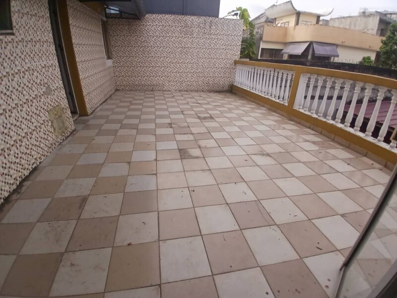 Location d'un duplex de 10 pièces sur la Palmeraie