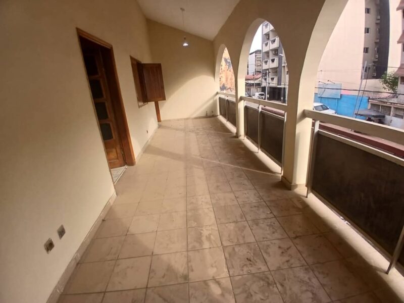 Location d'un duplex de 10 pièces sur la Palmeraie