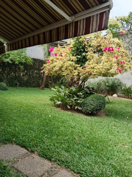 Location d'un duplex de 10 pièces sur Abidjan