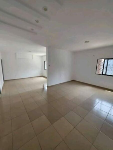 Location de Villa basse de 4 pièces sur Bingerville