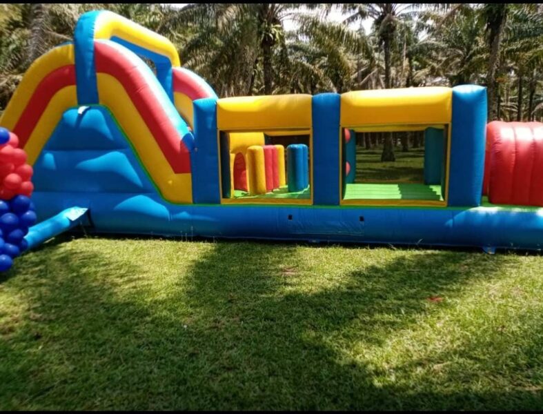 Location de parcours gonflable sur Abidjan