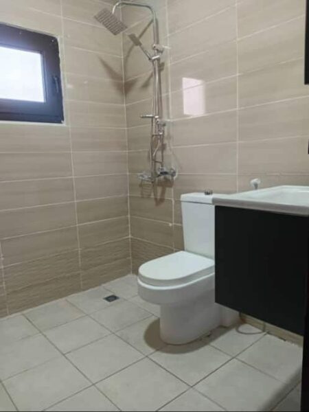 Location d'une Villa duplex de 7 pièces sur Angré