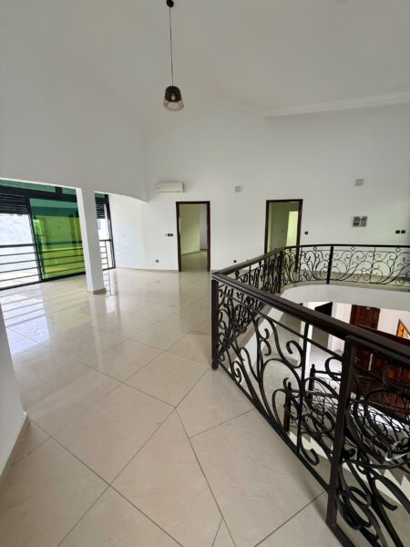 Location de Villa 6 pièces pour Cocody Golf