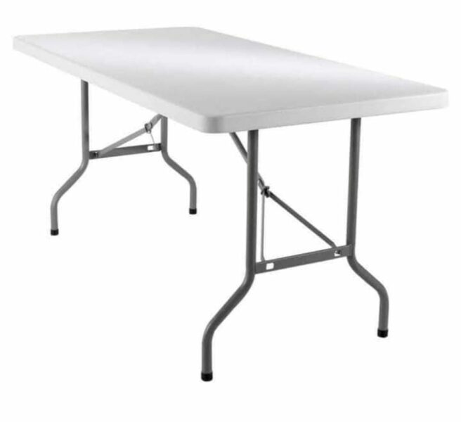 Location de table blanche