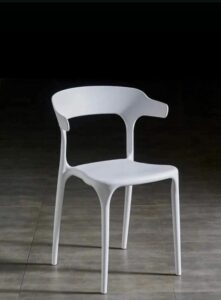 Location de chaise blanche pour vos évènements