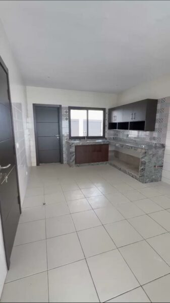 Location d'une Villa Duplex de 6 pièces sur Angré Gestoci