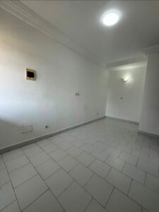 Location de studio sur Angré