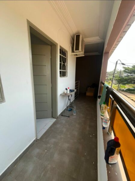 Location de studio sur Angré