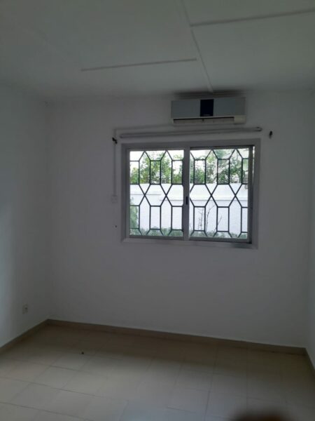 Location d'une Villa Duplex de 6 pièces sur Deux plateaux