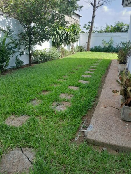 Location d'une Villa Duplex de 6 pièces sur Deux plateaux