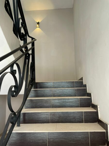 Location d'une résidence meublée de 2 pièces sur Bassam