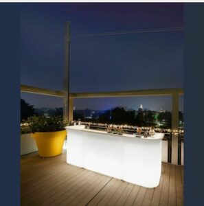Location de table de bar lumineux