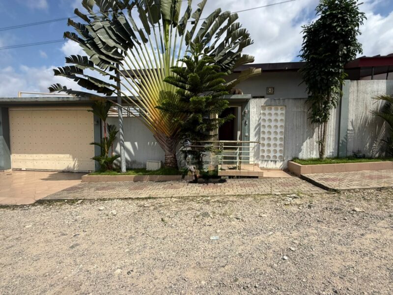 Location d'une Villa de 6 pièces sur Cocody Faya