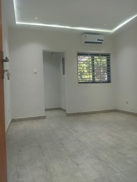 Location d'une Villa Duplex de 8 pièces sur Cocody Riviera