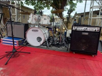 Instrument de batterie pour évènements