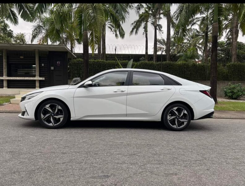 Location de Hyundai Elantra 2023