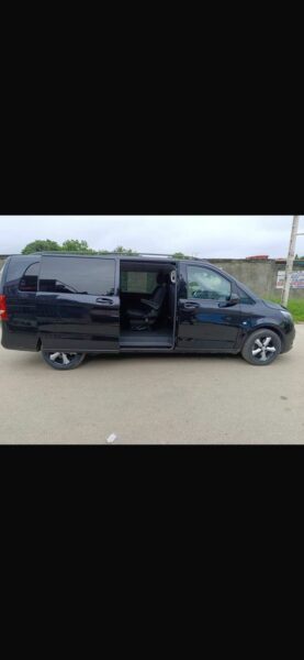Location de Mercedes Viano 6 places