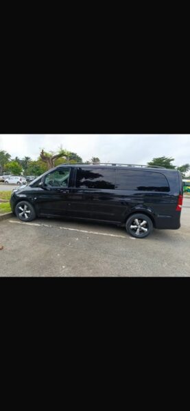 Location de Mercedes Viano 6 places