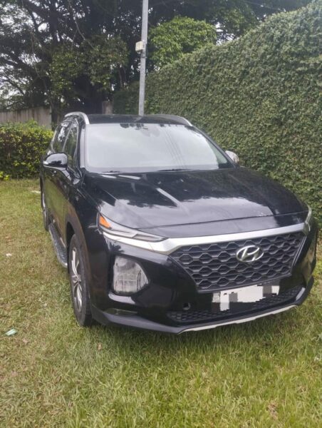 Location de SUV Hyundai Santa fe noir