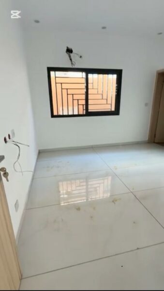 Location d'un Duplex de 7 pièces sur Bingerville M'batto