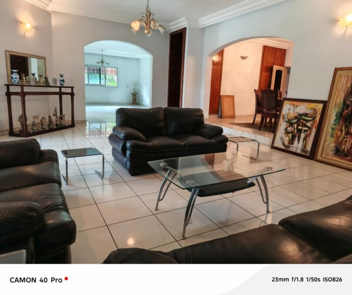 Location d'une Villa duplex de 10n pièces sur Cocody