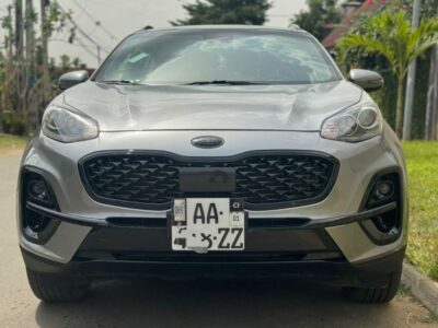 Location d'une Kia sportage grise