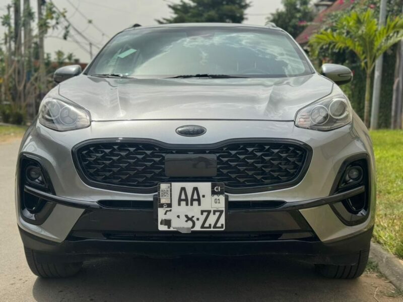 Location d'une Kia sportage grise