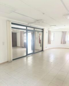 Location d'une Villa duplex très spacieuse de 14 pièces sur Cocody Riviera 3