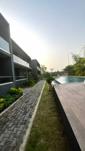 Location d'un appartement de type 5 pièces sur Cocody Golf