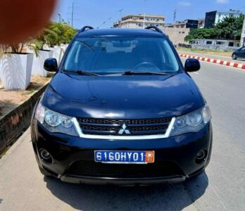 Location de SUV Mitsubishi Outlander 2009