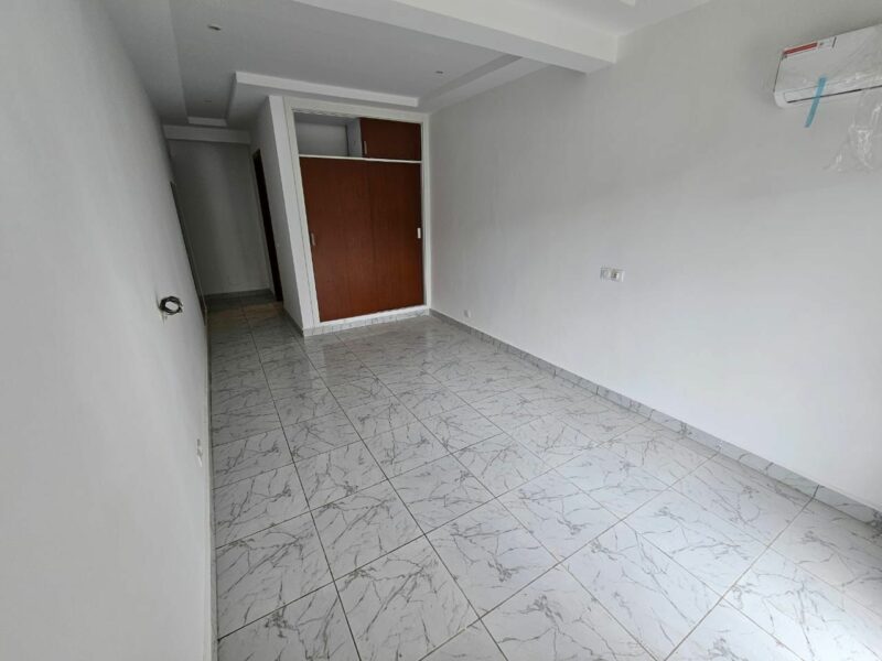 Location d'appartement de 2 & 3 pièces sur M'badon