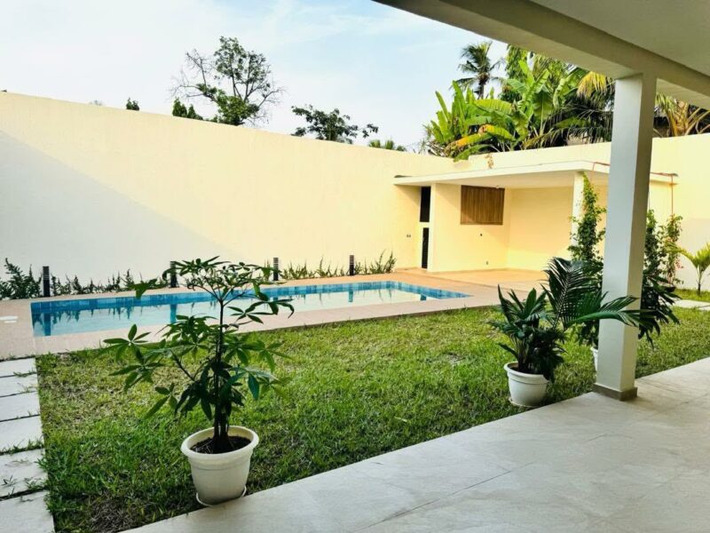 Location d'un appartement de 7 pièces sur Cocody deux plateaux Vallon