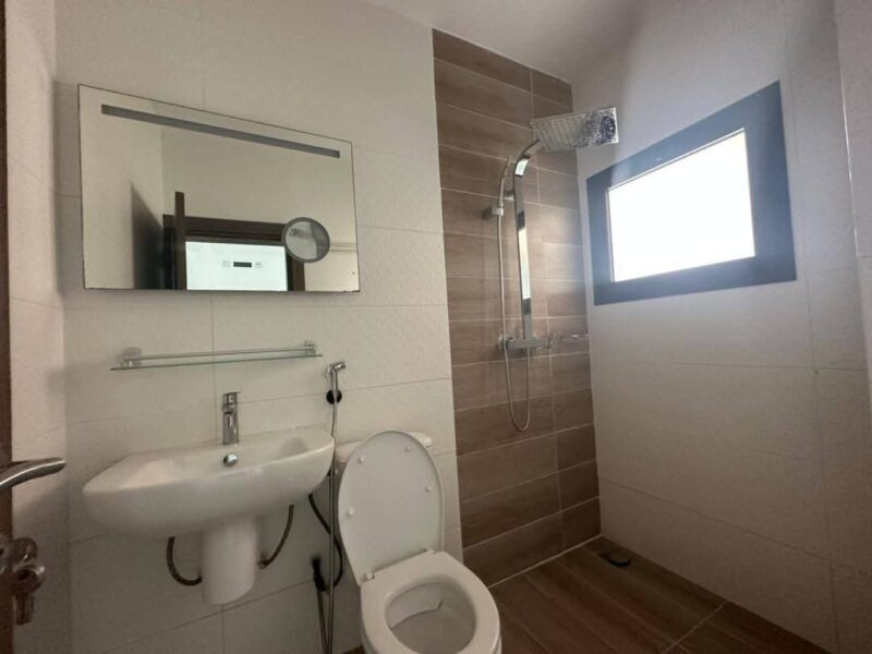 Location d'une Villa duplex de 6 pièces sur Cocody Riviera 3