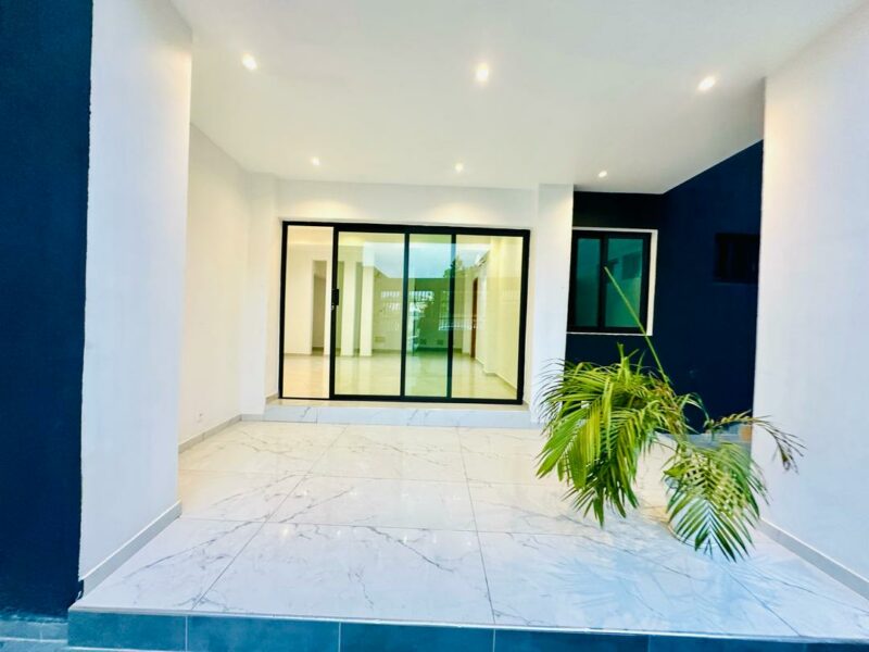 Location d'un appartement de 3 pièces sur Cocody Attoban