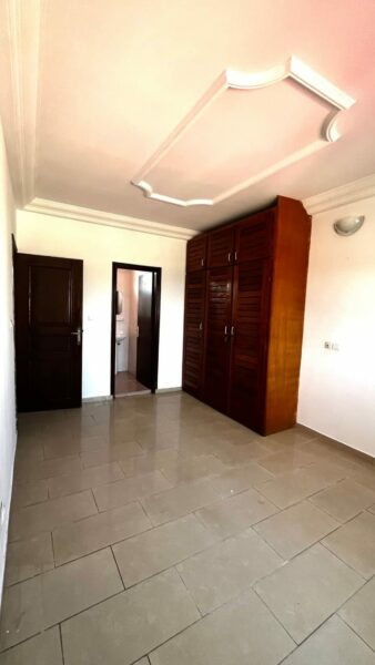 Location d'un Duplex de 5 pièces sur Angré 8ème tranche