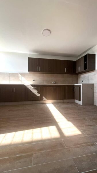 Location d'un appartement de 4 pièces sur Riviera Golf