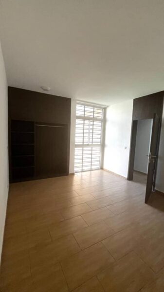 Location d'un appartement de 4 pièces sur Riviera Golf