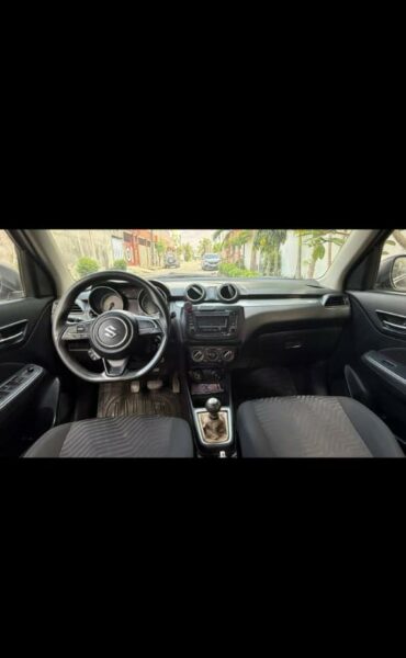 Location d'une Suzuki Swift 2019