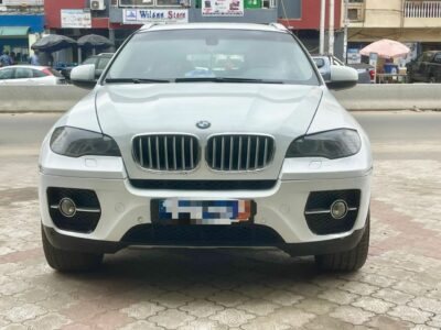 Location d'une BMW X6 2012
