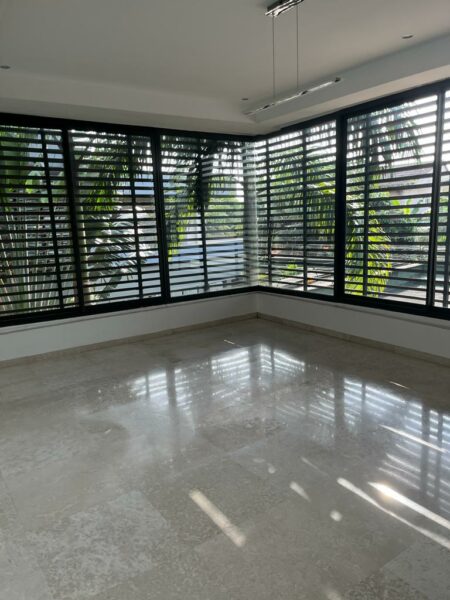 Location d'une Villa Duplex de 9 pièces sur Angré