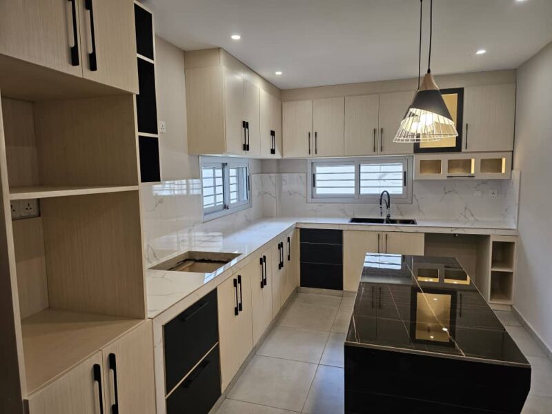 Location d'une Villa Duplex 4 pièces sur Riviera 3