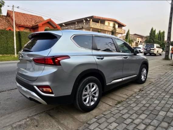 Location d'un SUV Hyundai SantaFe