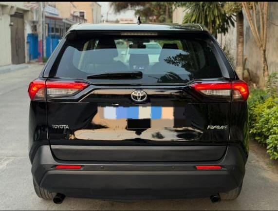 Location d'un SUV Toyota RAV4