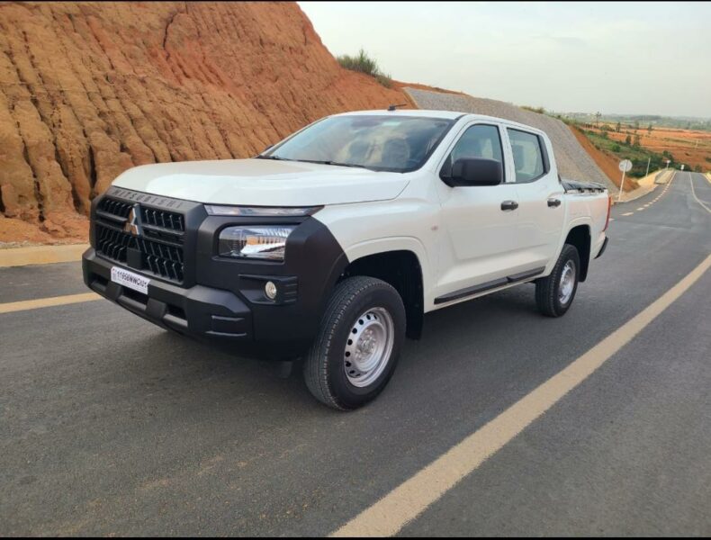 Location d'un 4X4 Mitsubishi