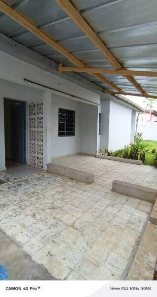 Location de Villa basse de 5 pièces sur Riviera 3