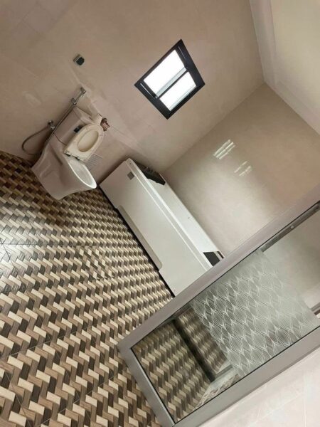 Location d'une Villa Triplex à Angré Nouveau Chu