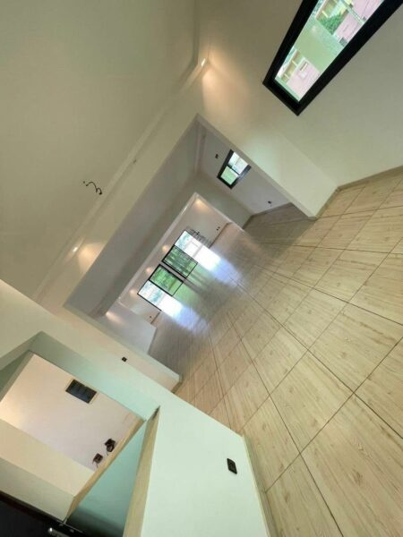 Location d'une Villa Triplex à Angré Nouveau Chu