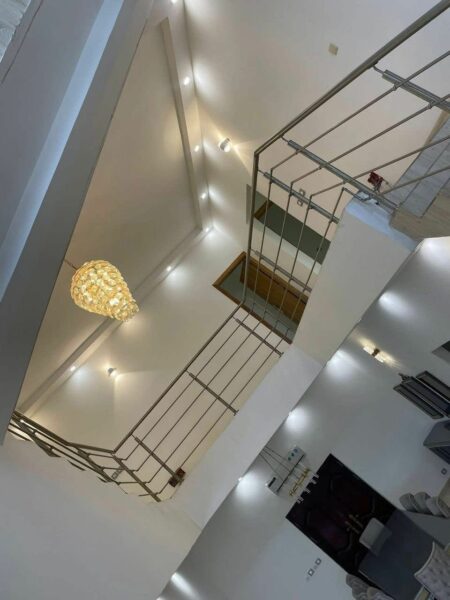 Location d'une Villa Triplex à Angré Nouveau Chu