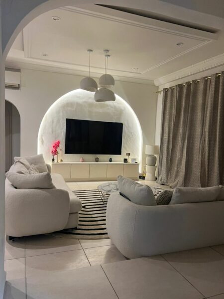 Location d'appartement de 4 pièces sur Riviera Attoban