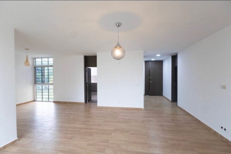 Location d'un appartement de 4 pièces sur Cocody Golf